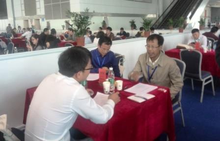 我校组织专家教授参加第五届江苏科冾会